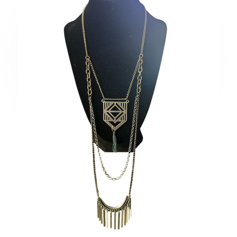 Elegant Gold and Green Layered Necklace [9/22 Host Pick]